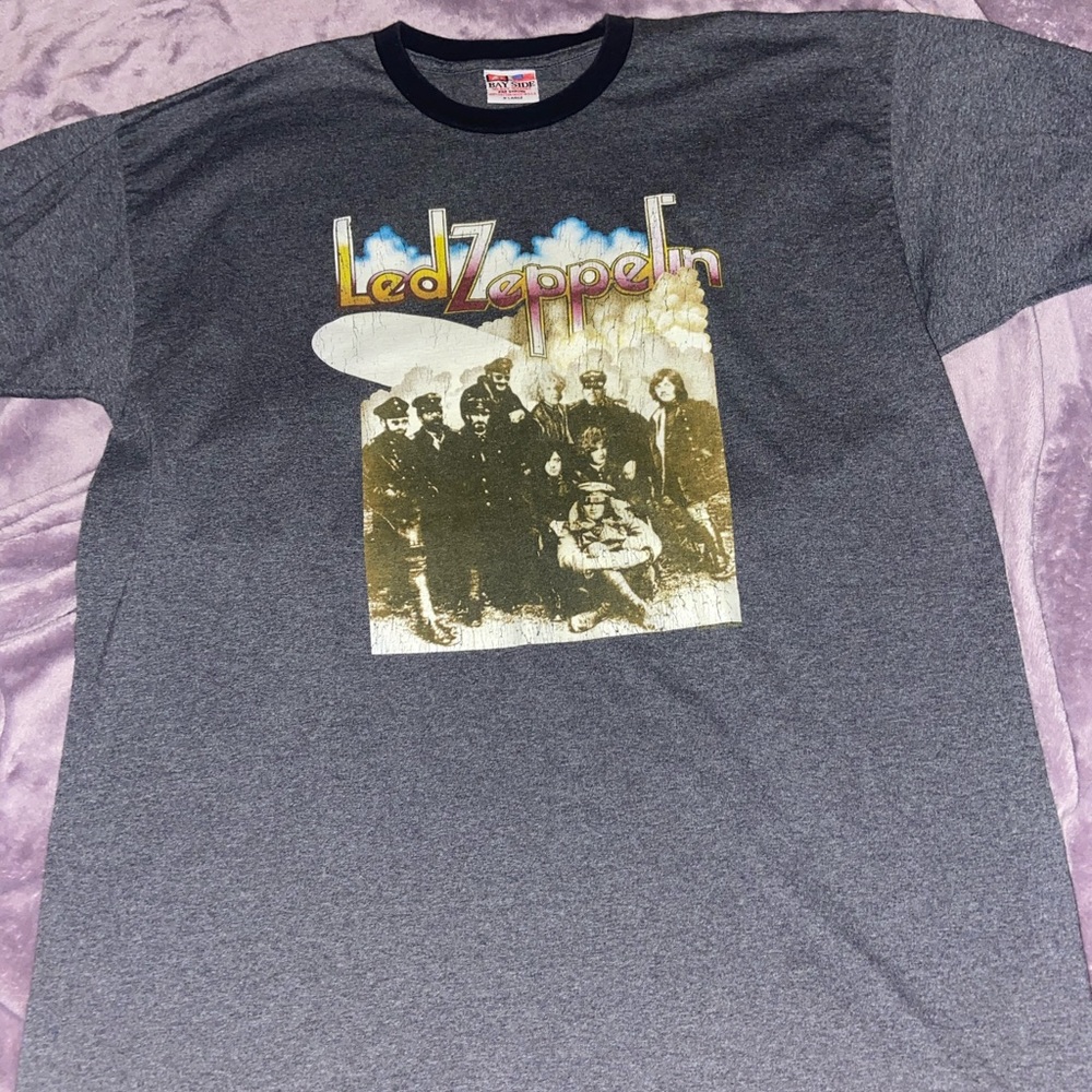 Vintage 2004 Led Zeppelin Bayside Ringer Tee Size XL